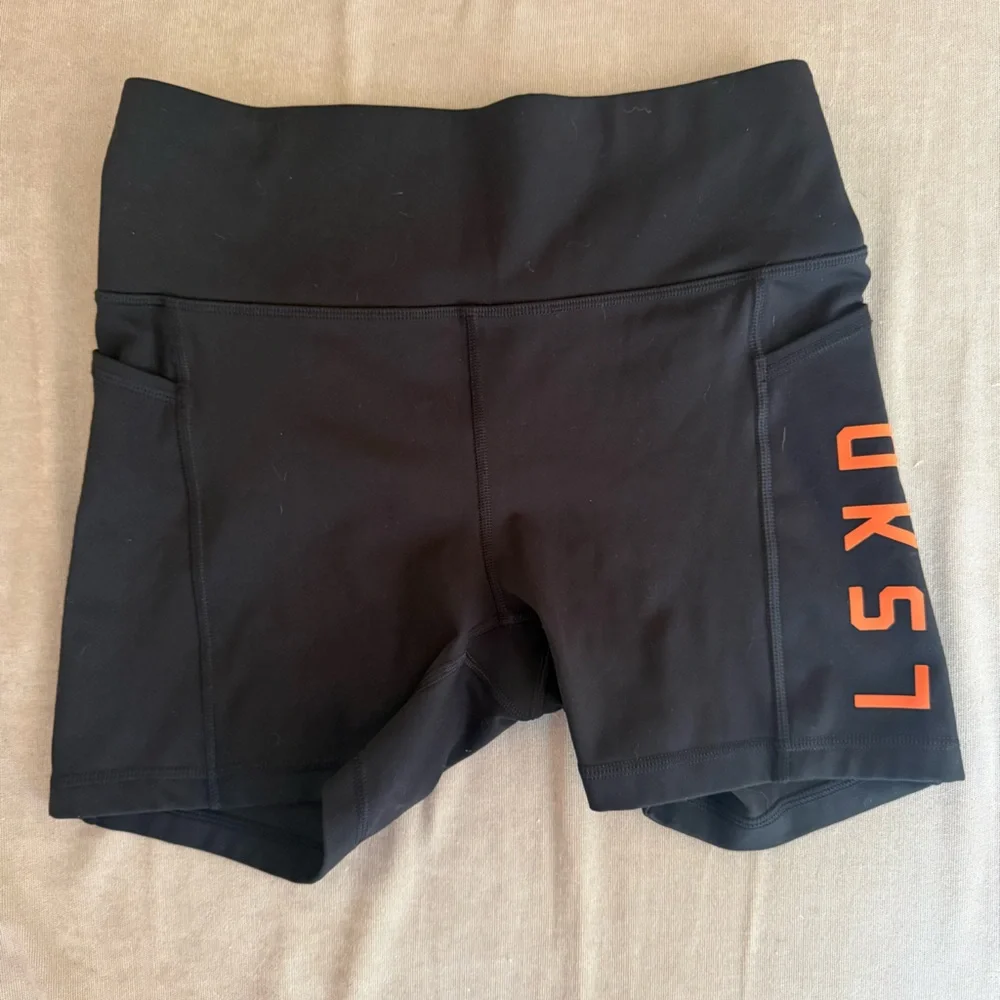 LSKD Rep ultra high rise 4” shorts w/pockets